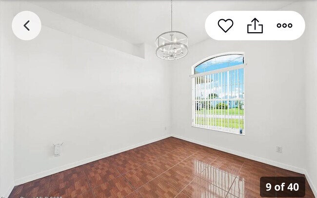 Photo - 525 Justine Ave NW