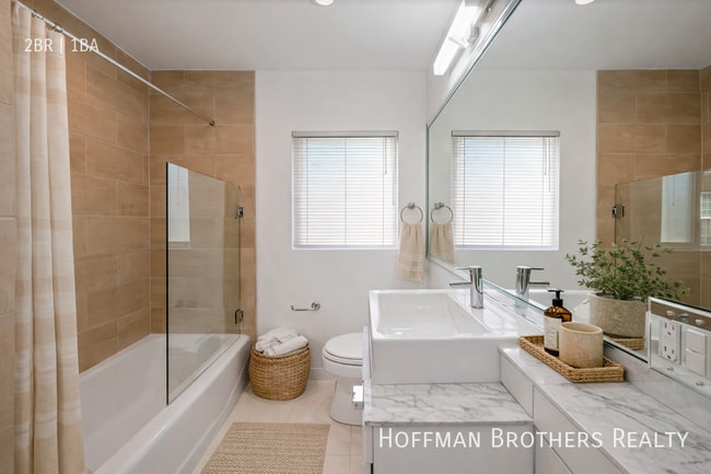 Photo - 1119 Cochran Ave Unit 2