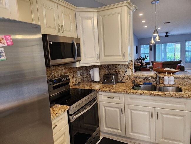 Photo - 8951 Sunnywood Pl