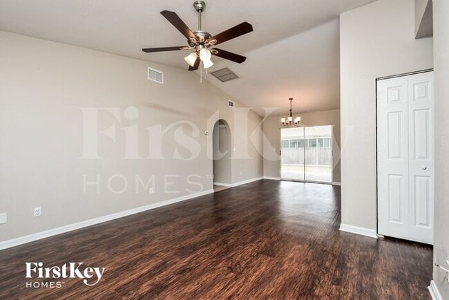 Photo - 18525 Sebring Rd