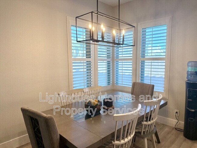 Photo - 3795 Ruskin St