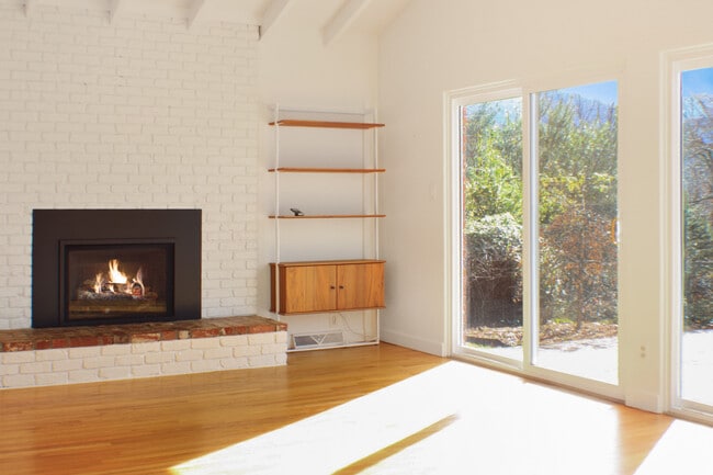 Photo - 21 Woodbury Rd