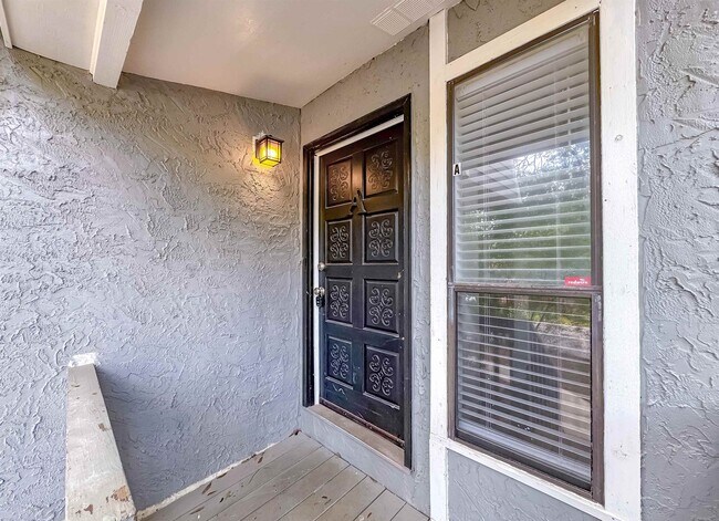 Photo - 3735 Donovan Dr House