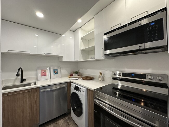 Photo - 941 W Carmen Ave Unidad 200