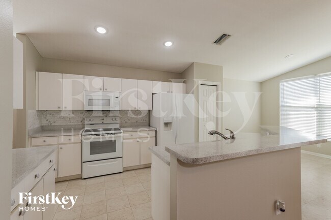 Photo - 4312 Horseshoe Pick Ln