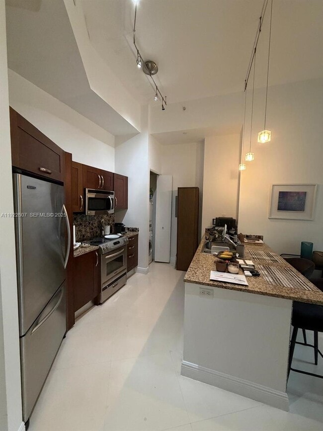 Photo - 19900 E Country Club Dr Unit 114