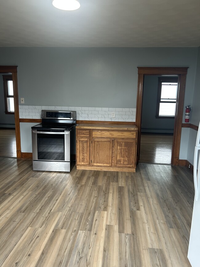 Photo - 188 Gold St Unit 2