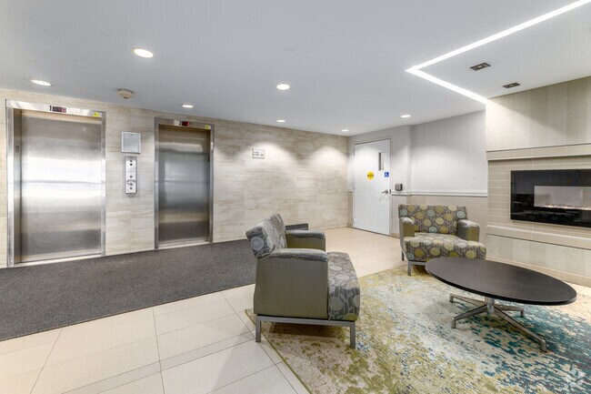 Hall d'entrée - 4222 Bathurst Street