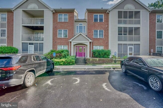 Building Photo - 300 Blue Water Ct Unit 301 Rental