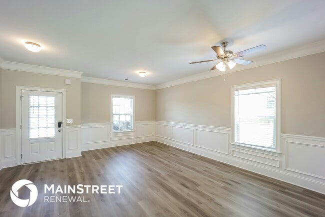 Photo - 213 Chert Way