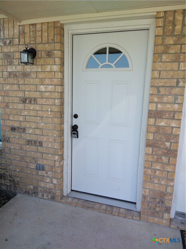 Photo - 105 Valley Cir