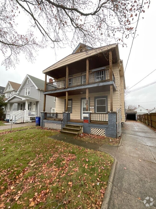 Building Photo - 3514 Behrwald Ave Unit Down Rental