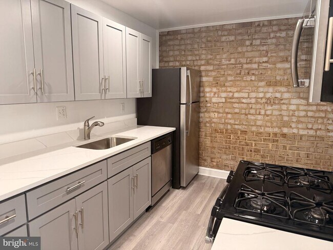 Photo - 3330 Huntley Sq Dr Unit T1