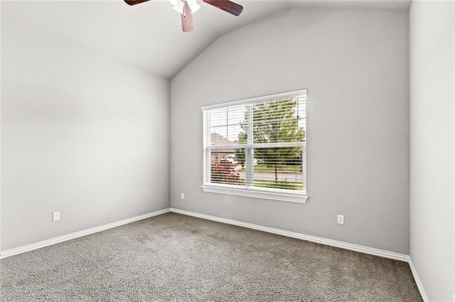 Building Photo - 4400 SW Eggersway Pl