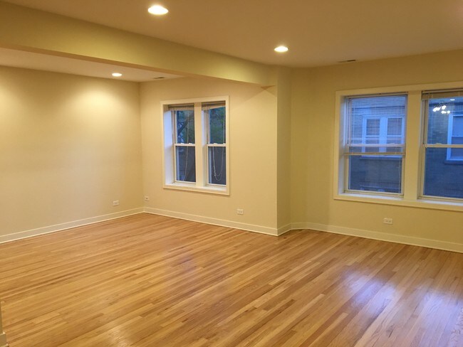 Photo - 3911 W Addison St Unit 3B