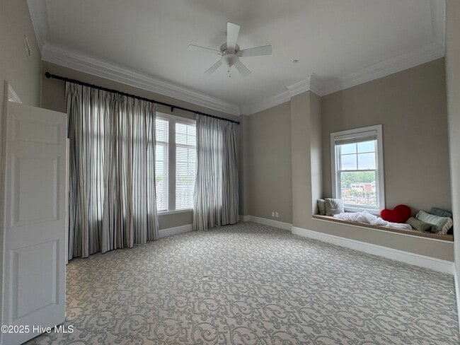 Photo - 124 Walnut St Unit Apt 602