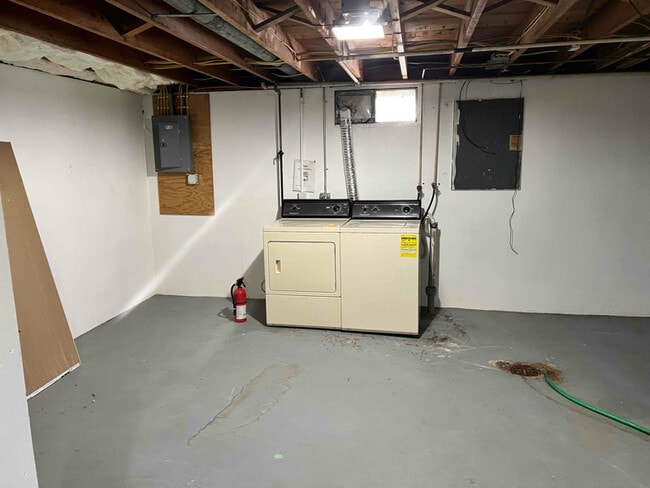 Photo - 1514 Spruce Hills Dr