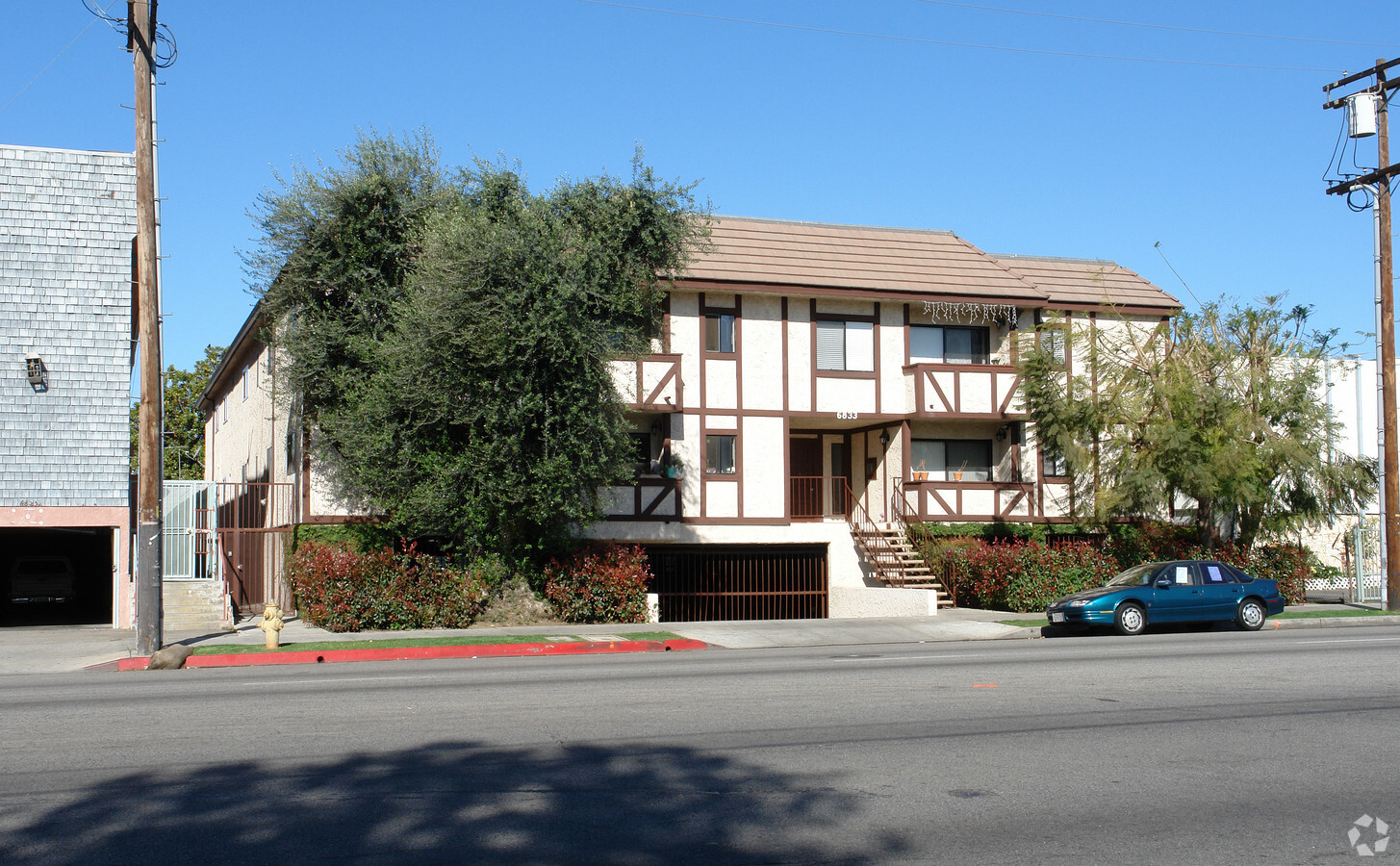 Woodman Manor Apartments - Woodman Manor Apartments