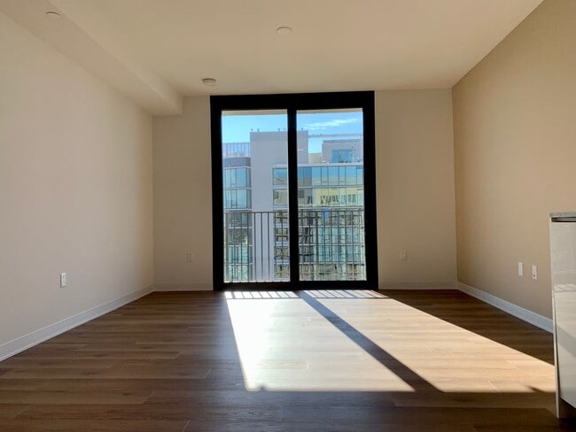 Photo - A'ali'i: Studio Condo w/ 1 Parking - Brand New Building in Kakaako Unit 4010