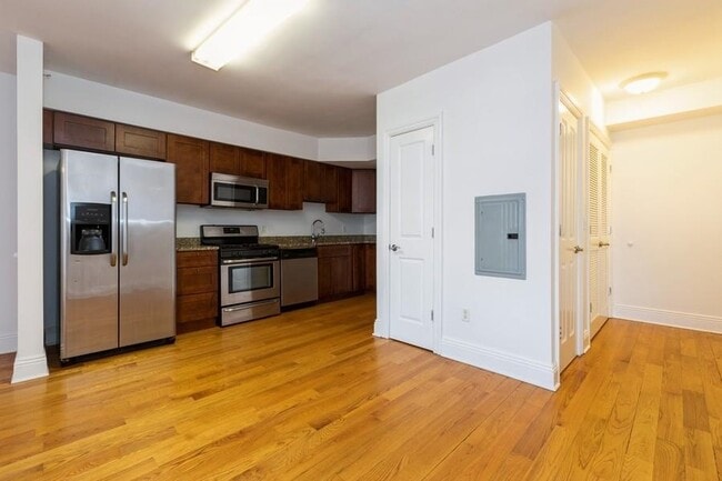 Photo - 809-815 22nd St Unit# 606