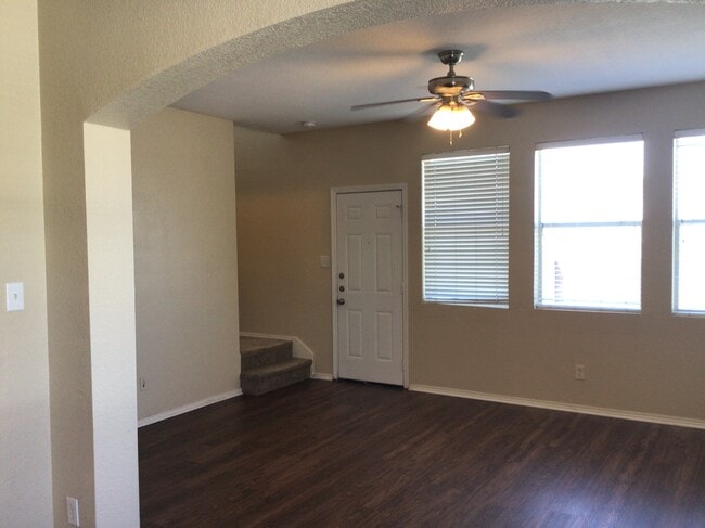 Photo - 2623 Basswood Dr