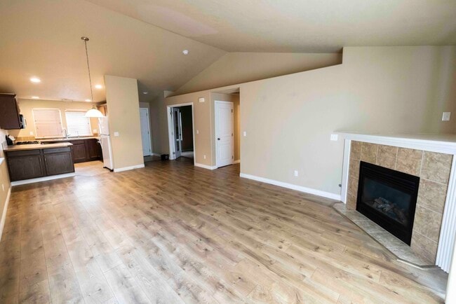 Photo - 1300 SW Greeley St