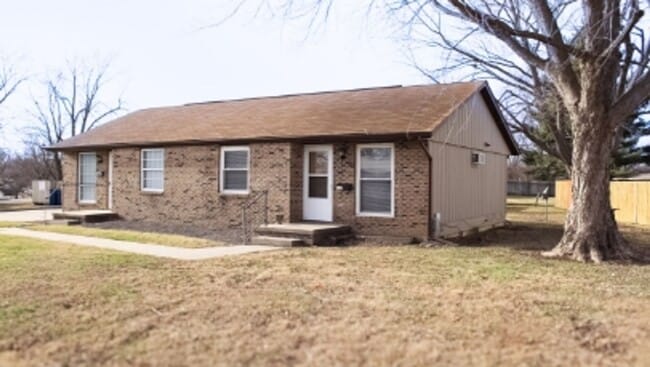 Photo - 520 N Oak St House