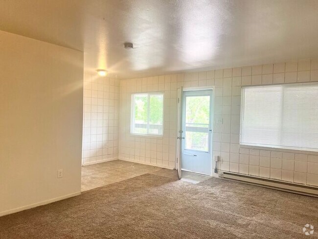 Building Photo - 1/2 OFF 1ST MONTHS RENT!!!! One-bedroom Ap... Rental