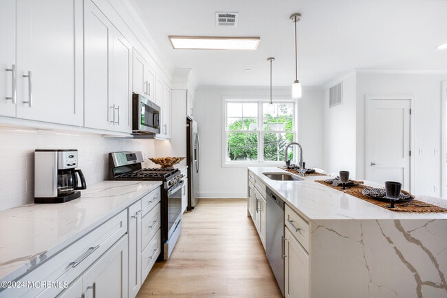 Photo - 298 Westwood Ave Unidad 405