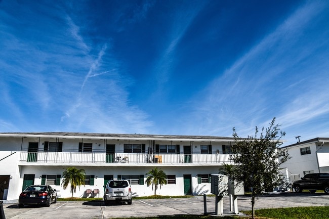 Louisiana Apartments