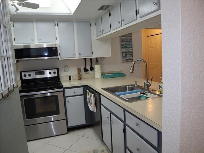 Photo - 4048 Oakview Dr Unit F2-3