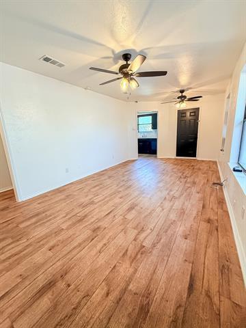 Photo - 300 Gardenview St