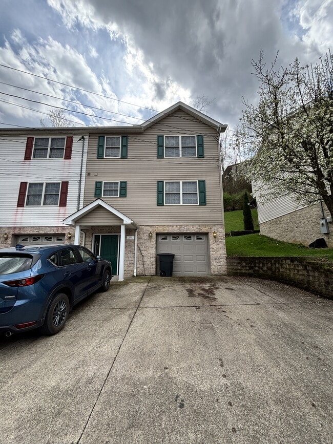 Photo - 864 Tremont St