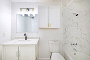 1BR, 1BA - 725SF - Bathroom