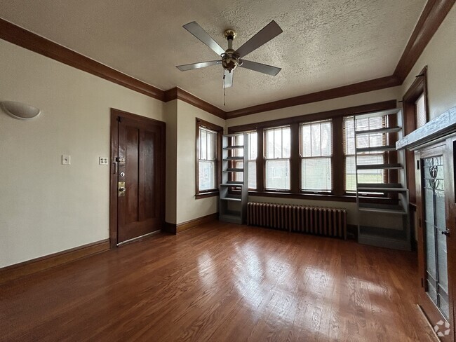 Building Photo - 6938 S Campbell Ave Rental