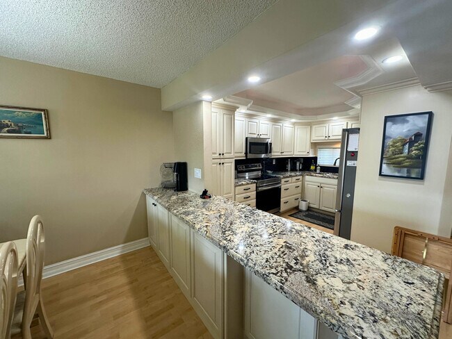 Photo - 8921 S Hollybrook Blvd Unidad 308