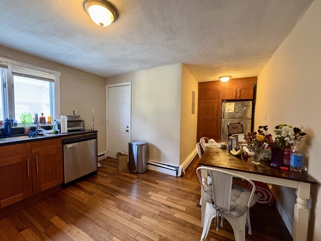 Photo - 72 Hillside St Unit 3