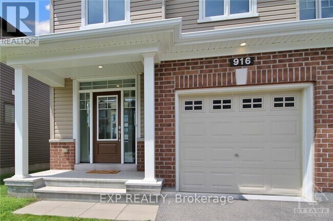 Photo - 916 Kilbirnie Dr