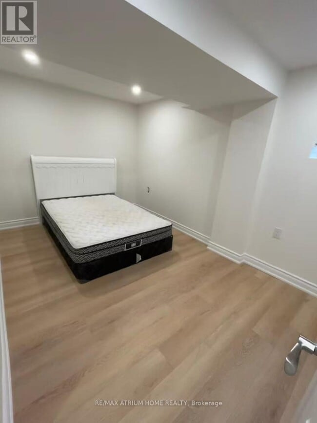 Photo - 71 Major Oak Terrace