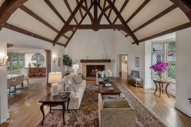 Photo - 790 Huntington Cir