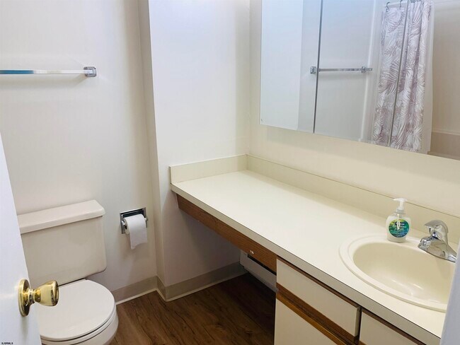 Photo - 72 A Oxford Village Unit 72-A