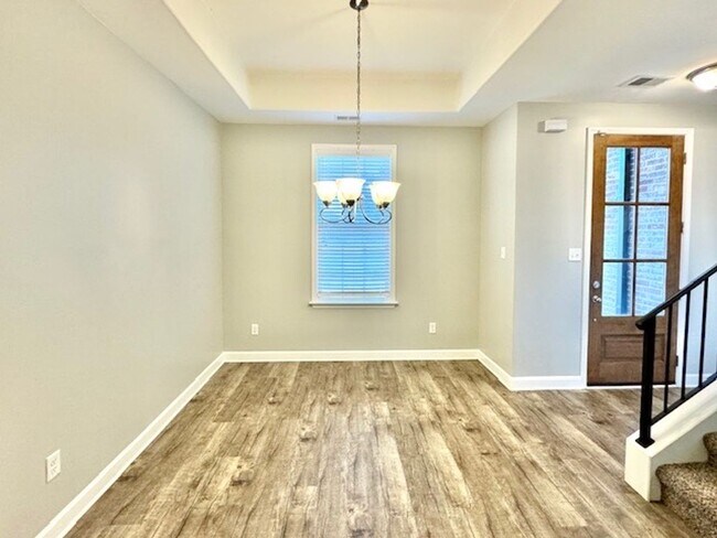 Photo - CrimsonwoodDrive112 Unit 1