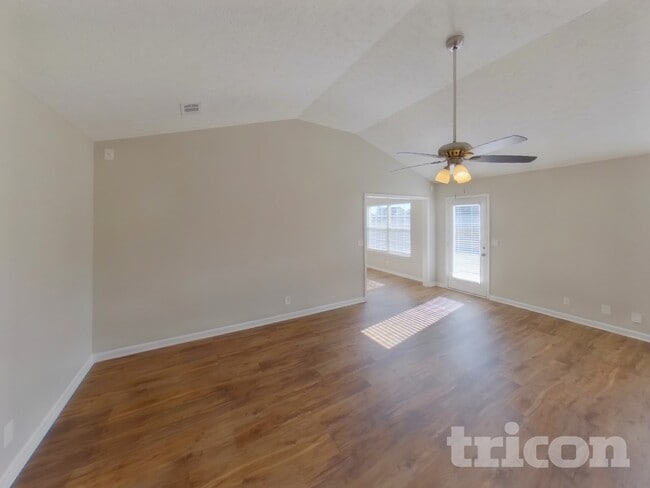 Photo - 3107 Donard Ct