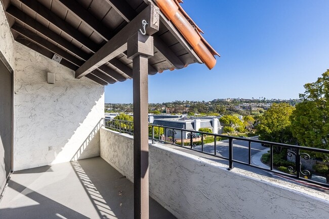 Photo - Beautiful 2Br / 2.5Ba Townhome In La Costa!! Call For Showing! 3D Tour Available!