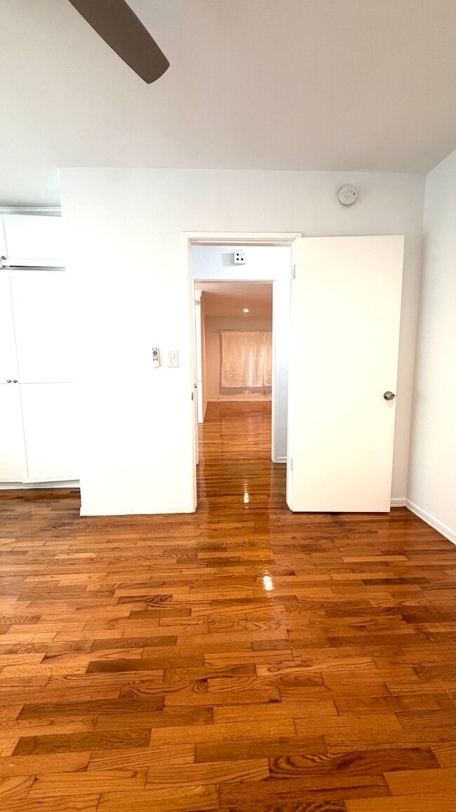 Photo - 5937 Gregory Ave Unit 5826-6