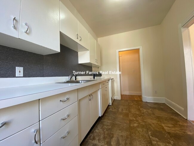 Photo - 373 Harvard St Unit 6