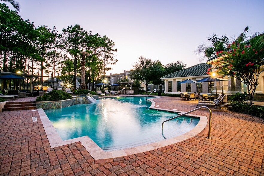 Resort-Style Swimming Pool