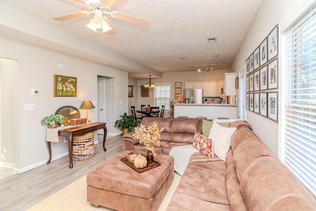 Photo - 3041 Sewanee Ln