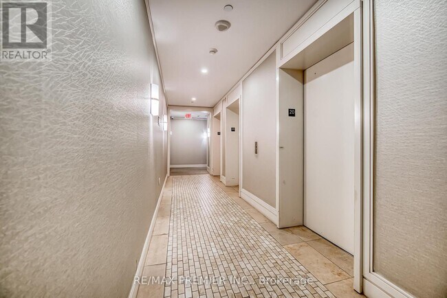 Photo - 800 Lawrence Ave W Unit 2013