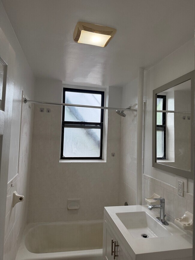 Photo - 312 Woodworth Ave Unidad 6